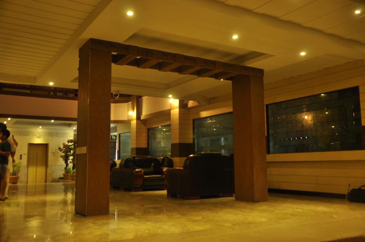 Hotel Pams Mayiladuthurai Exterior foto