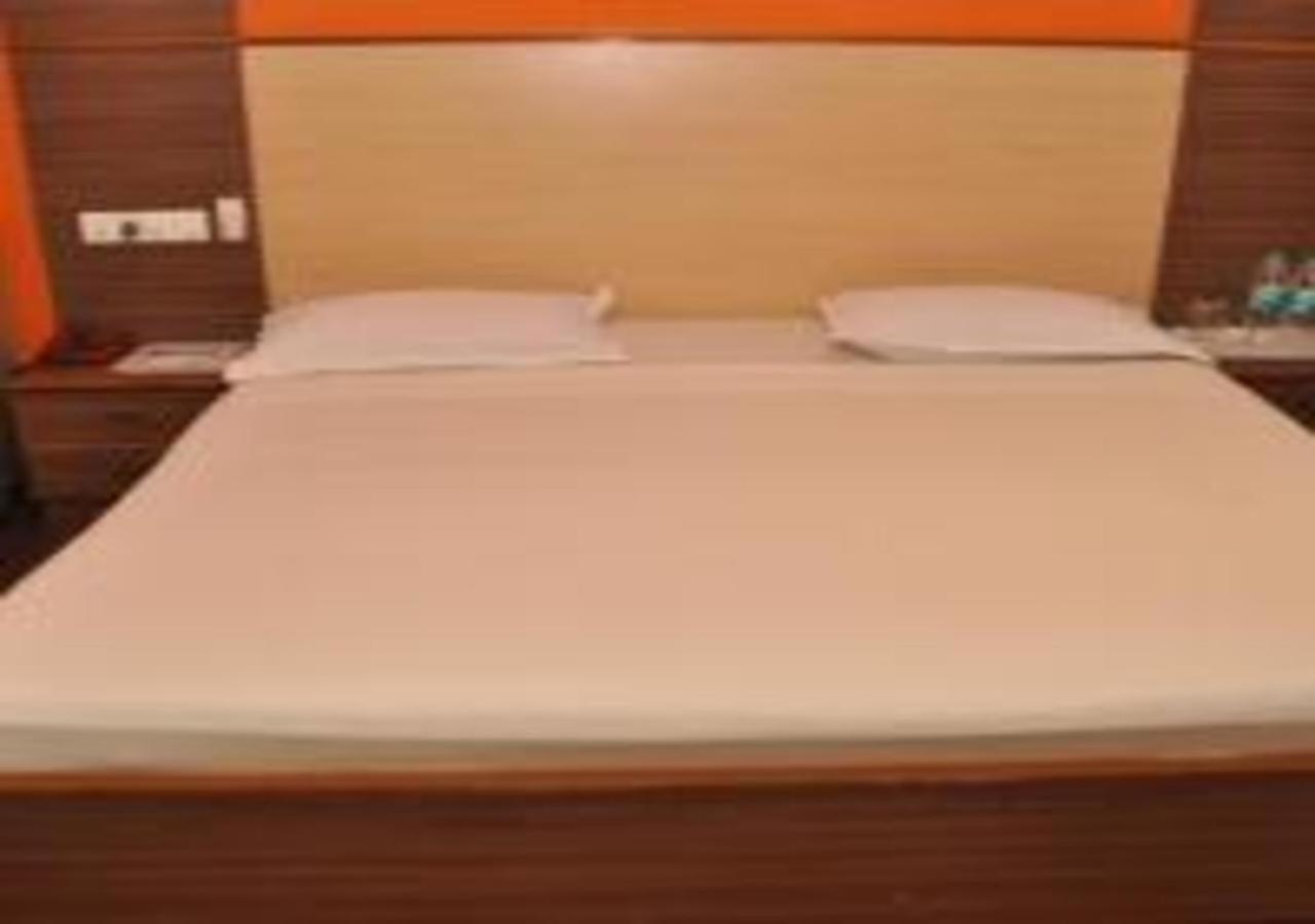 Hotel Pams Mayiladuthurai Exterior foto