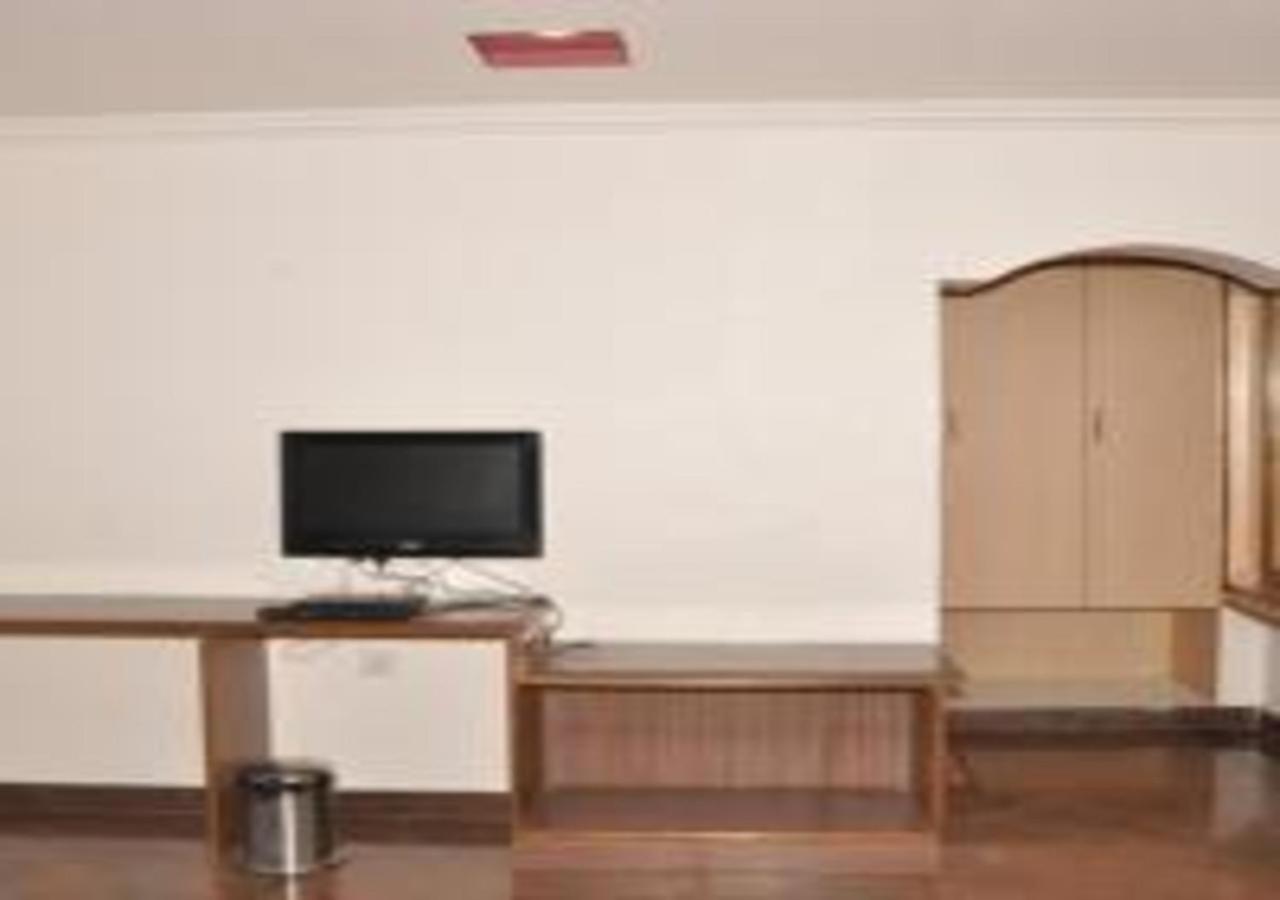 Hotel Pams Mayiladuthurai Exterior foto